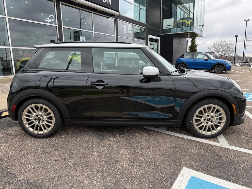 2026 MINI 2 DOOR ICONIC