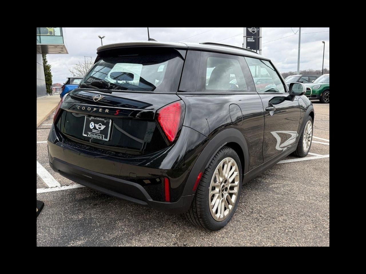 2026 MINI 2 DOOR ICONIC