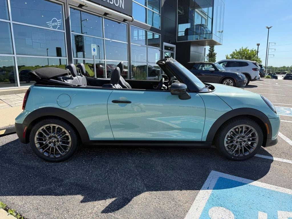 2026 MINI CONVERTIBLE ICONIC