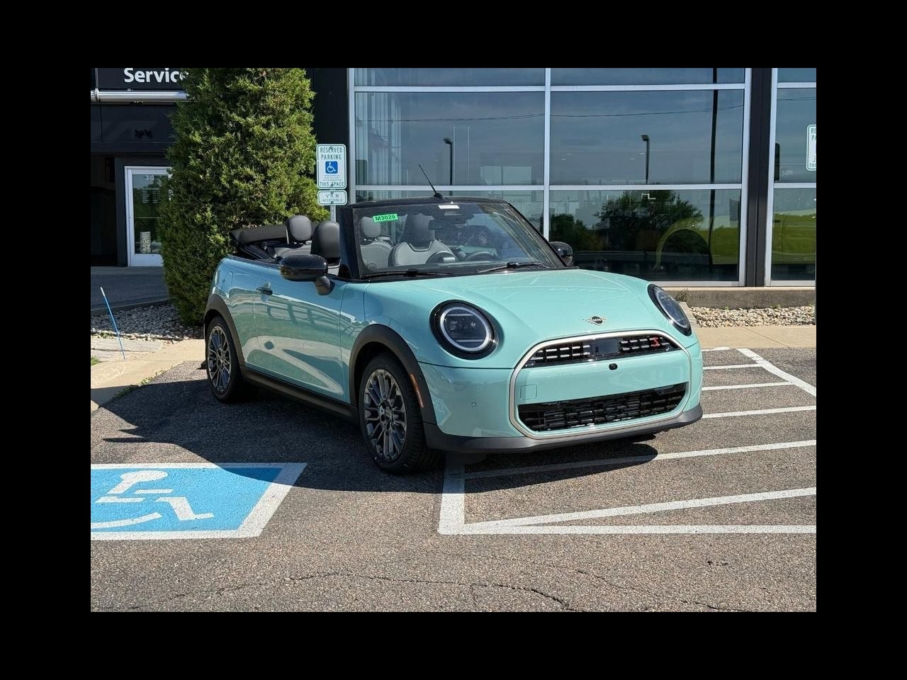 2026 MINI Convertible Cooper S's photo