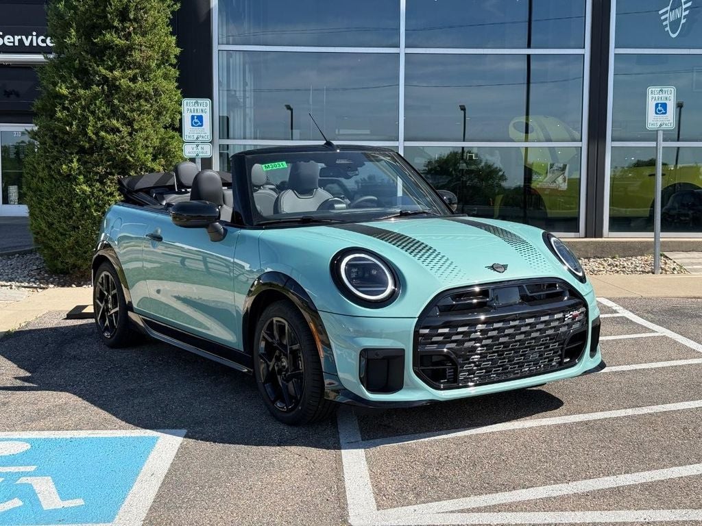 2026 MINI Convertible Cooper S's photo