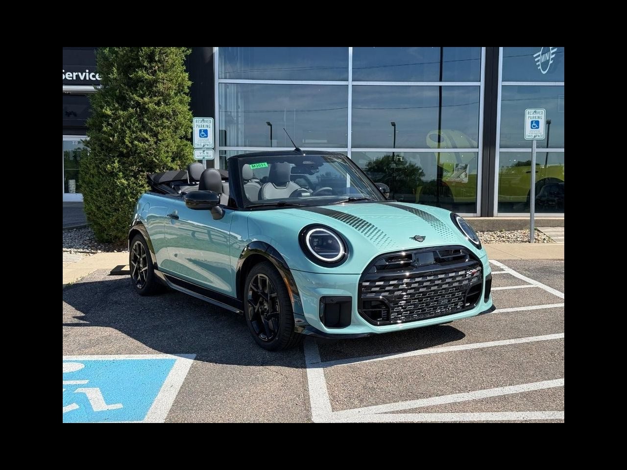2026 MINI Convertible Cooper S's photo