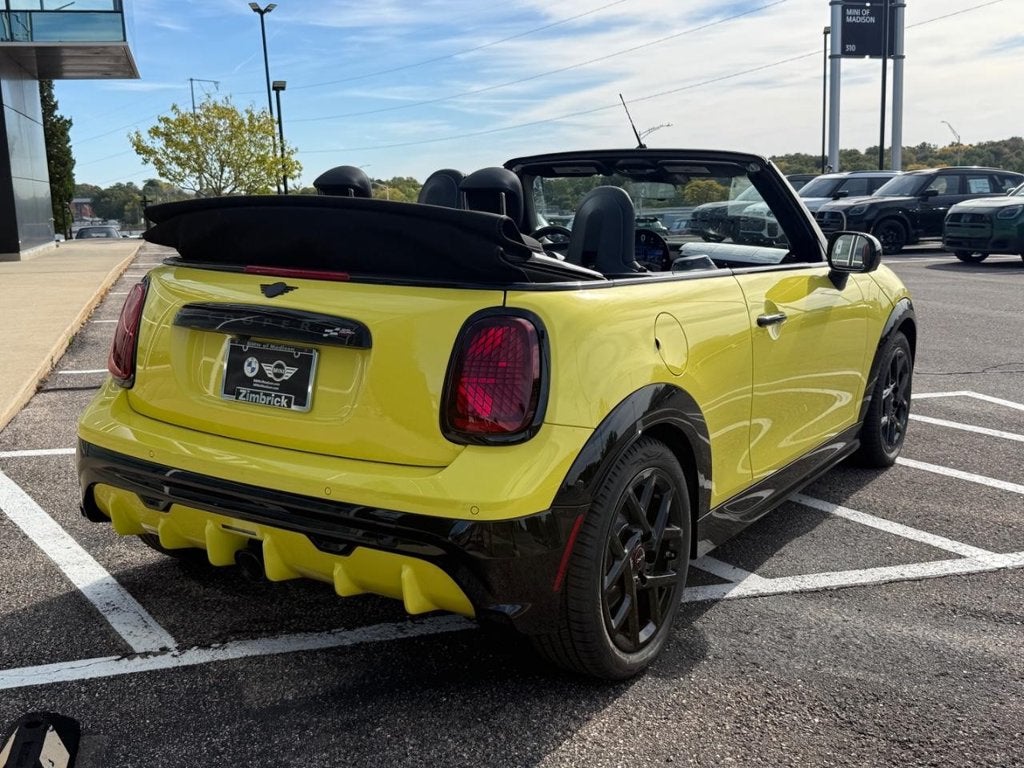 2027 MINI CONVERTIBLE ICONIC