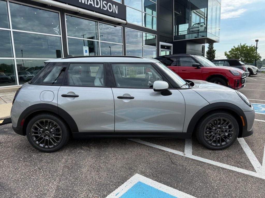 2026 MINI 4 DOOR SIGNATURE PLUS