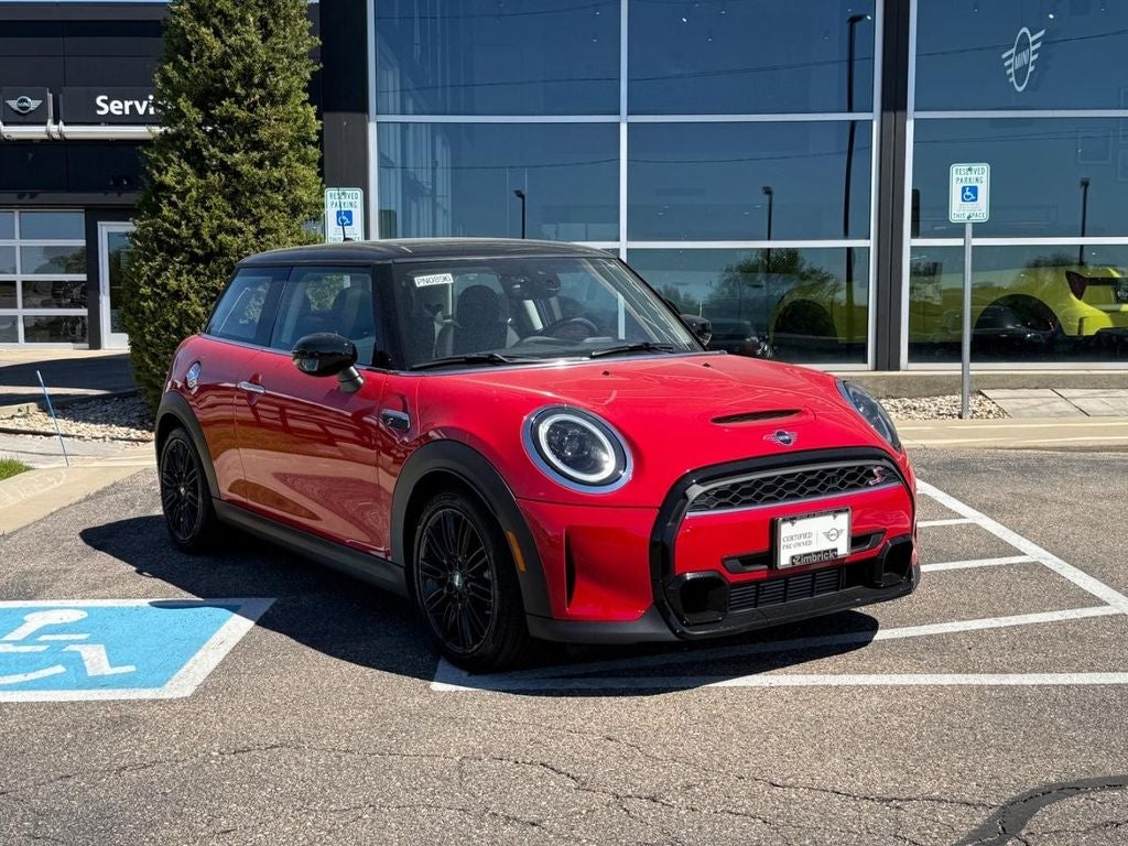 2024 MINI HARDTOP 2 DOOR Signature