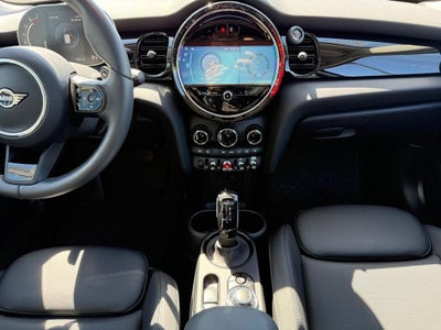 2024 MINI HARDTOP 2 DOOR Signature