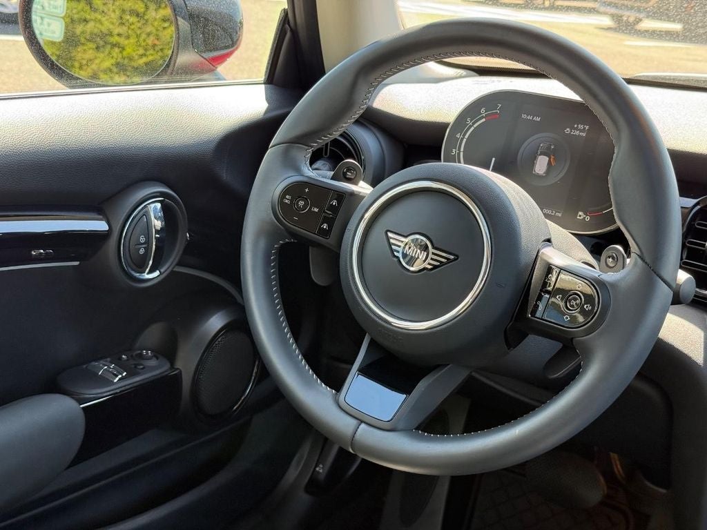 2024 MINI HARDTOP 2 DOOR Signature