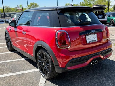 2024 MINI HARDTOP 2 DOOR Signature