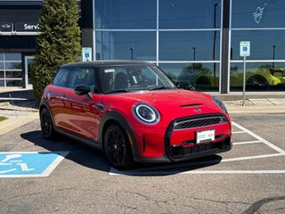 2024 MINI HARDTOP 2 DOOR Signature
