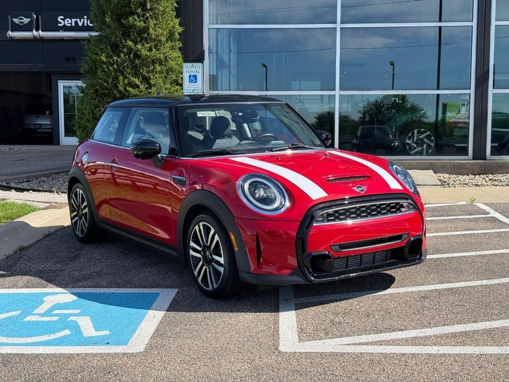 2023 MINI Cooper Cooper S 3 Door's photo