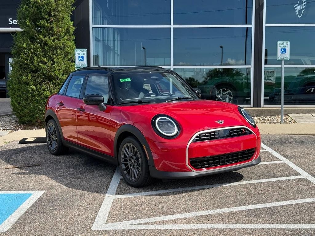 2026 MINI Hardtop Cooper S's photo
