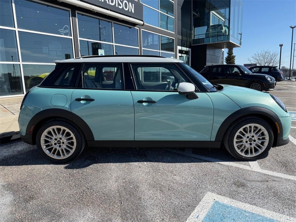 2026 MINI 4 DOOR ICONIC