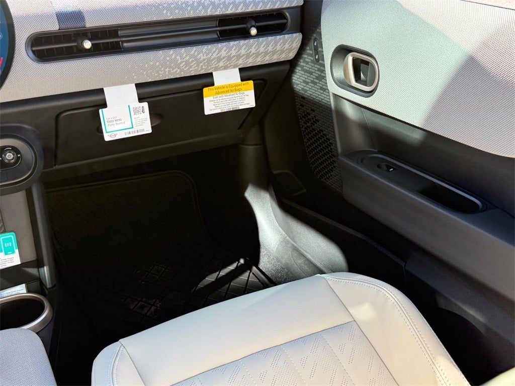 2026 MINI 4 DOOR ICONIC