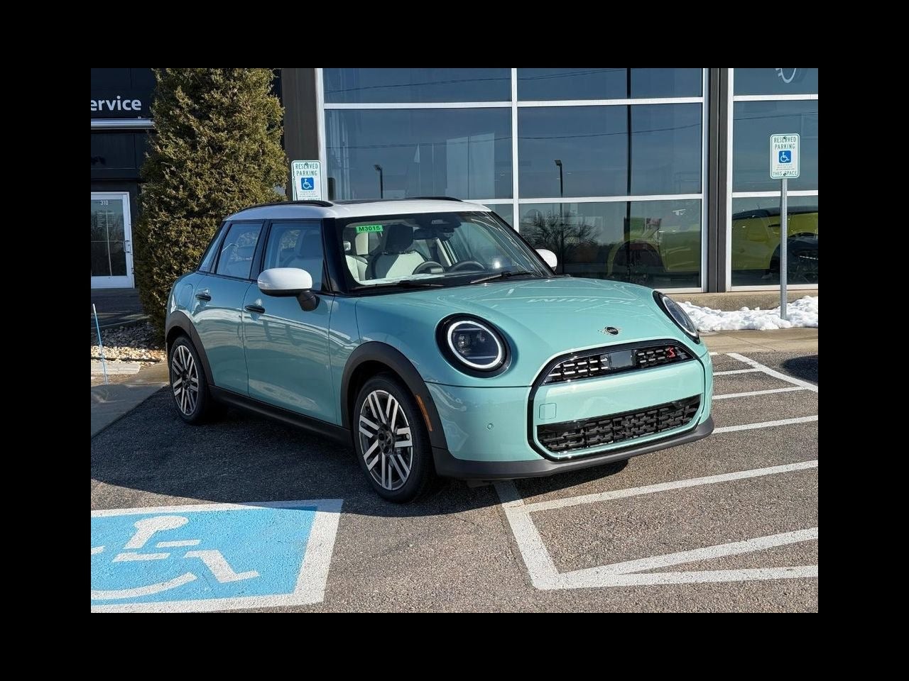 2026 MINI 4 DOOR SIGNATURE PLUS