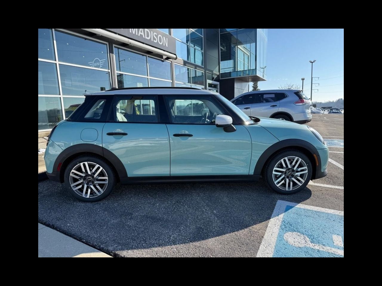 2026 MINI 4 DOOR SIGNATURE PLUS