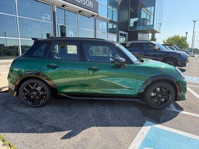 2026 MINI 4 DOOR ICONIC