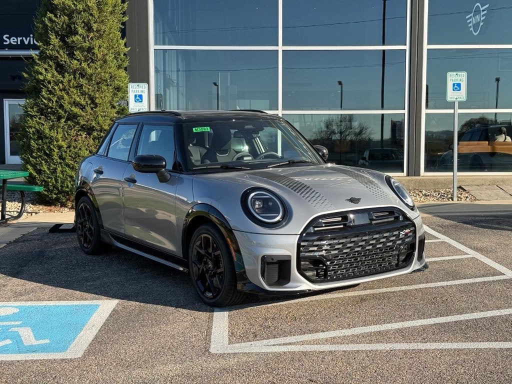 2027 MINI 4 DOOR ICONIC