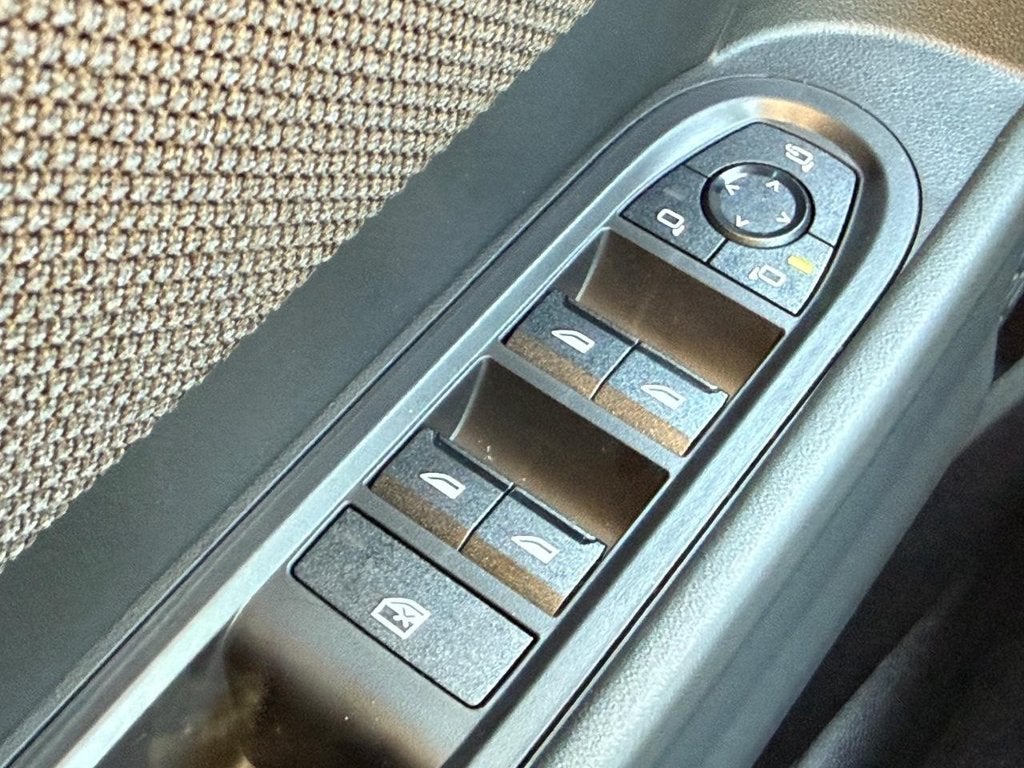 2027 MINI 4 DOOR ICONIC