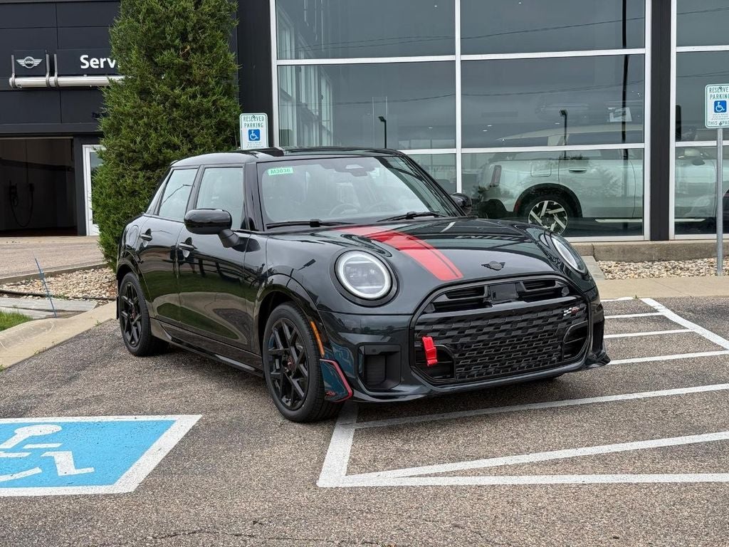 2026 MINI 4 DOOR ICONIC