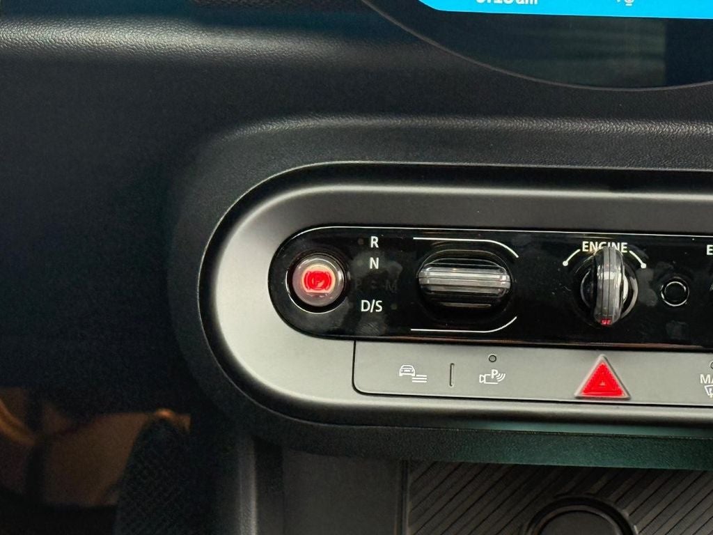 2026 MINI 4 DOOR ICONIC