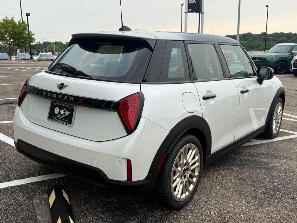 2026 MINI 4 DOOR ICONIC