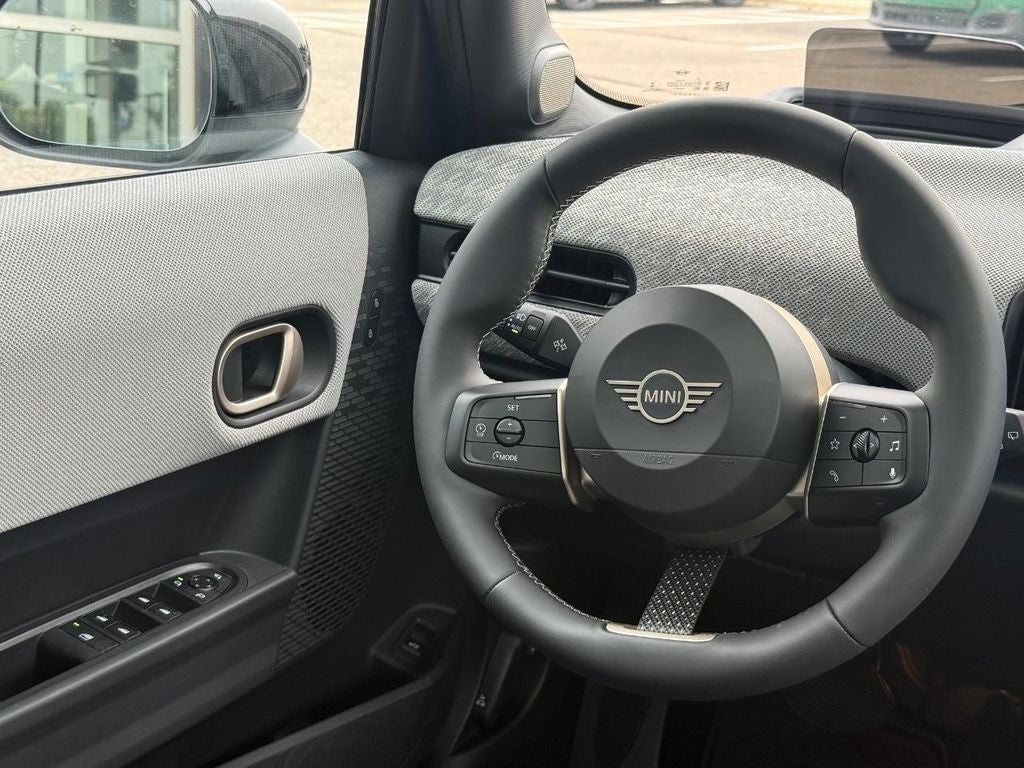 2026 MINI 4 DOOR ICONIC