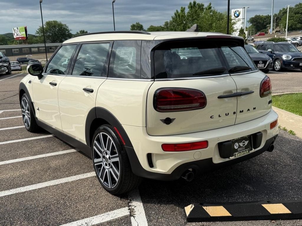2023 MINI CLUBMAN Iconic