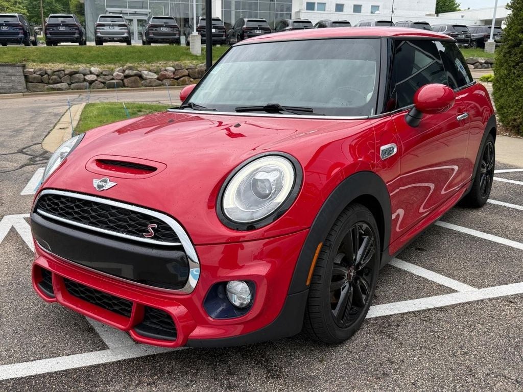 2017 MINI HARDTOP 2 DOOR Base