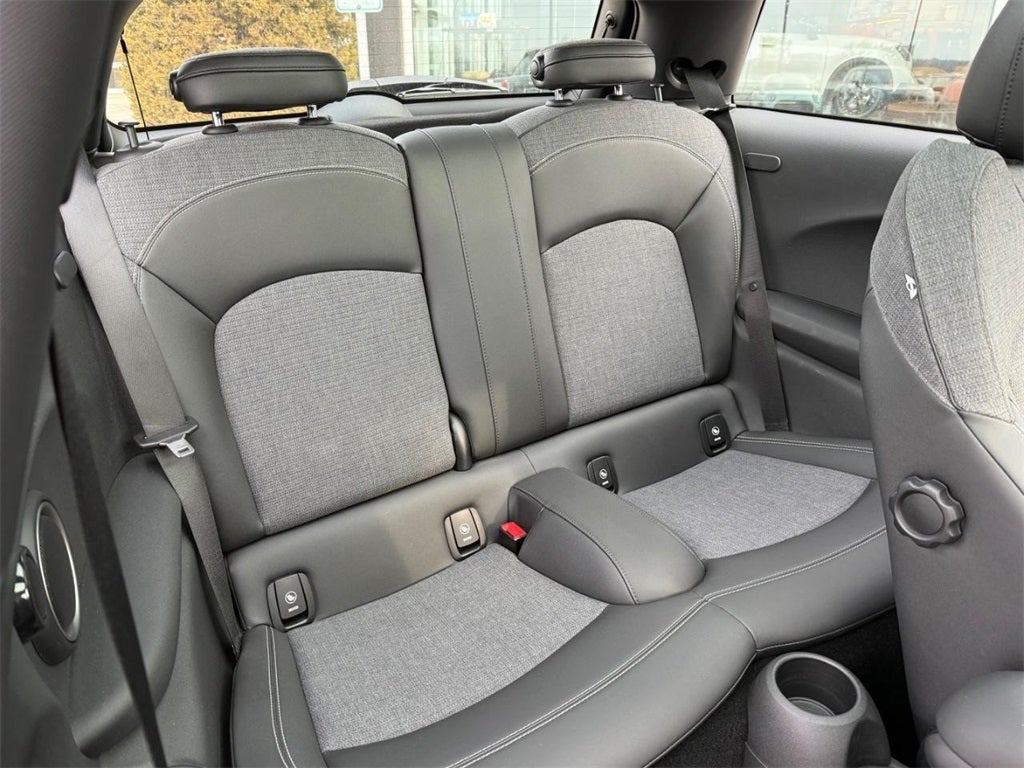 2015 MINI HARDTOP 2 DOOR Base