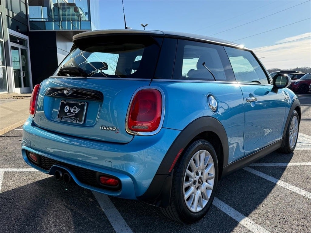 2016 MINI Cooper S Base