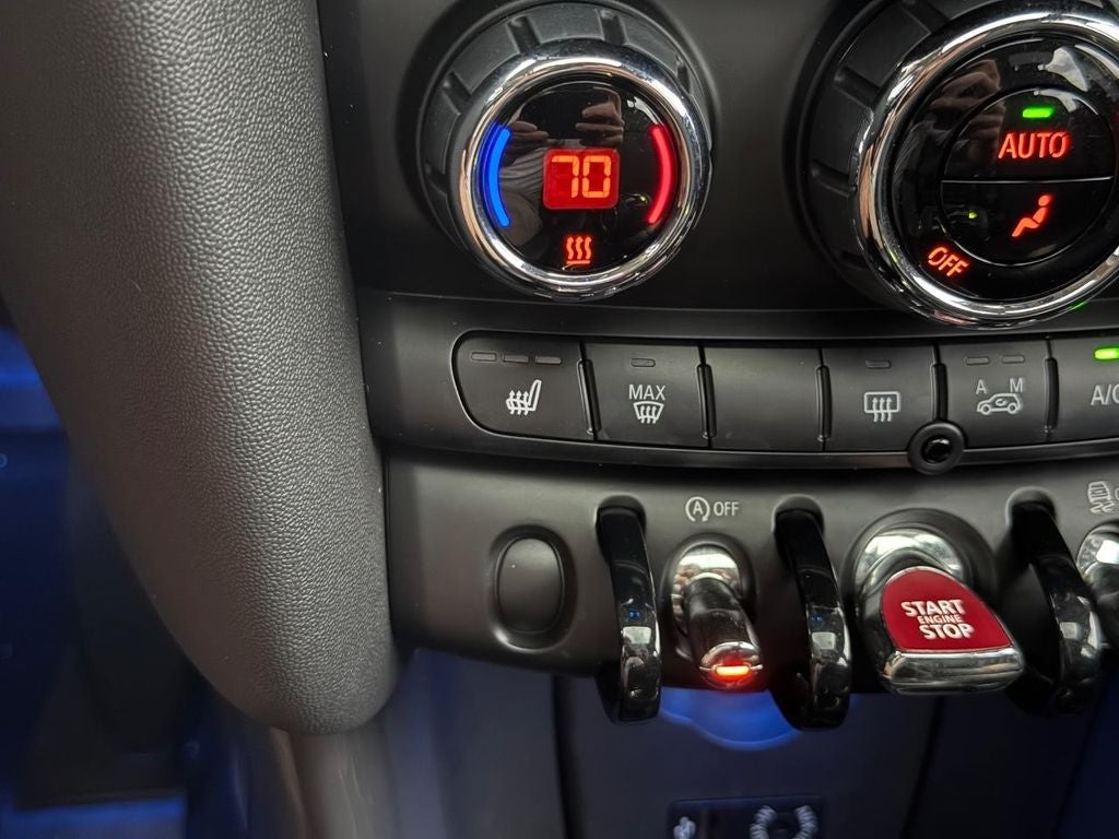 2016 MINI HARDTOP 4 DOOR Base