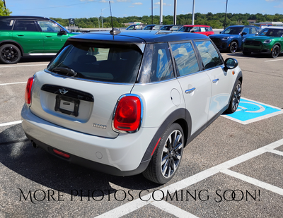 2016 MINI Cooper Base