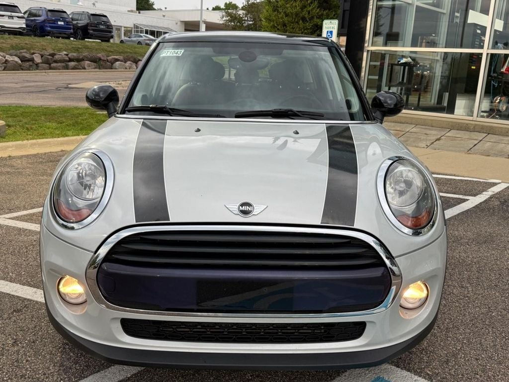 2016 MINI HARDTOP 4 DOOR Base