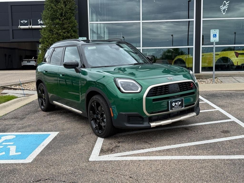 2025 MINI COUNTRYMAN Iconic