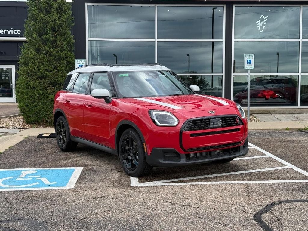 2027 MINI COUNTRYMAN SIGNATURE PLUS