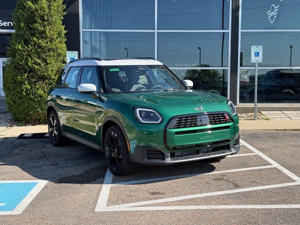 2027 MINI COUNTRYMAN SIGNATURE PLUS