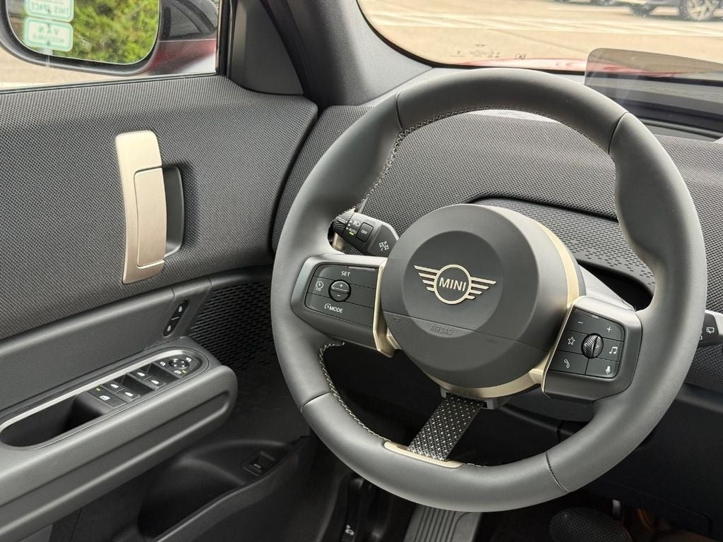 2027 MINI COUNTRYMAN SIGNATURE PLUS