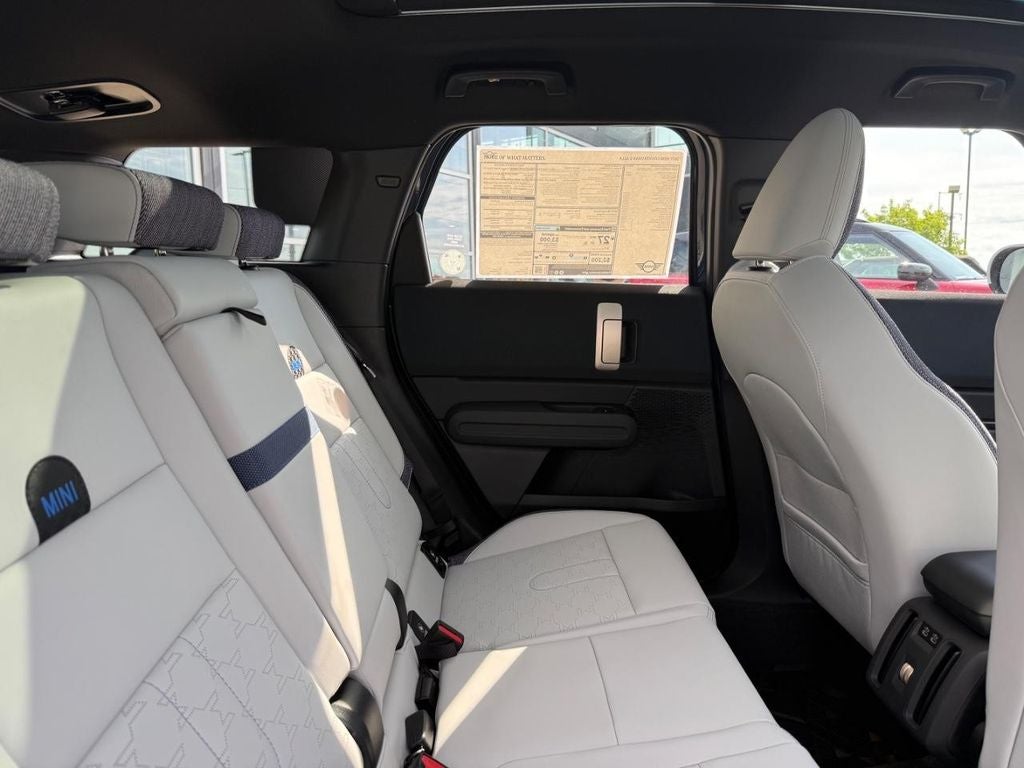 2027 MINI COUNTRYMAN SIGNATURE PLUS