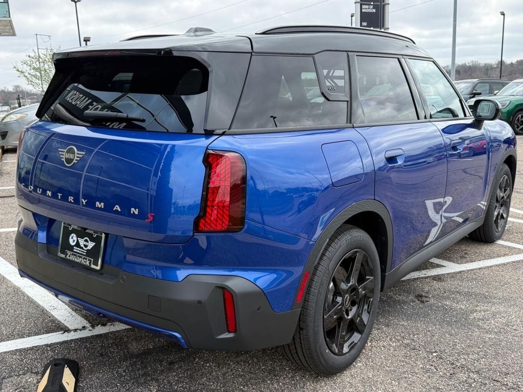 2026 MINI COUNTRYMAN OXFORD EDITION