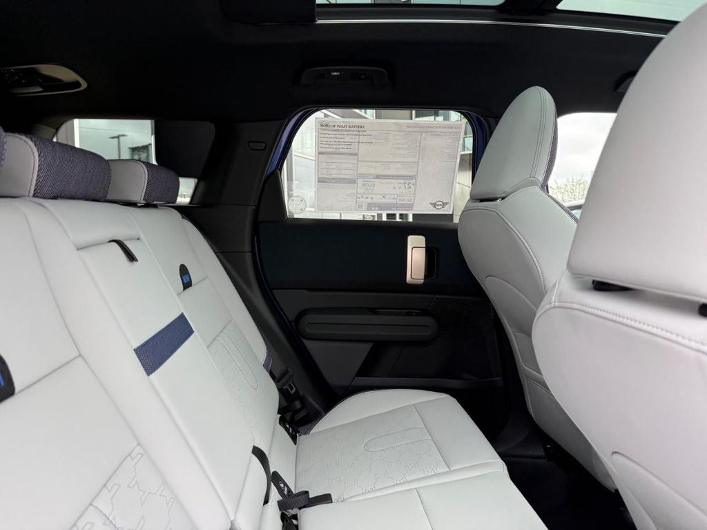 2026 MINI COUNTRYMAN OXFORD EDITION