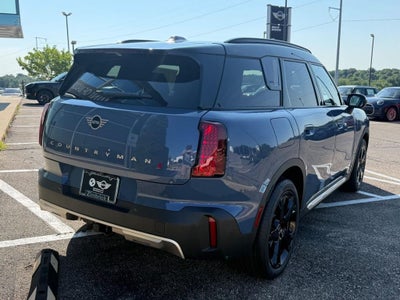 2027 MINI COUNTRYMAN ICONIC