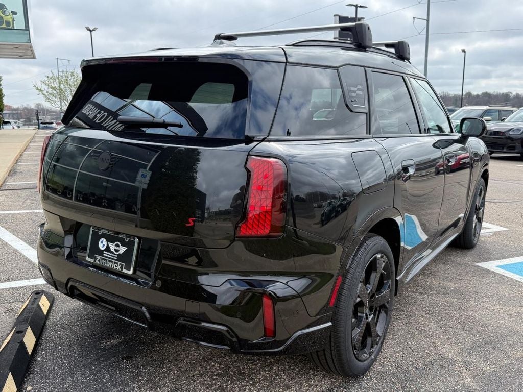 2026 MINI COUNTRYMAN ICONIC