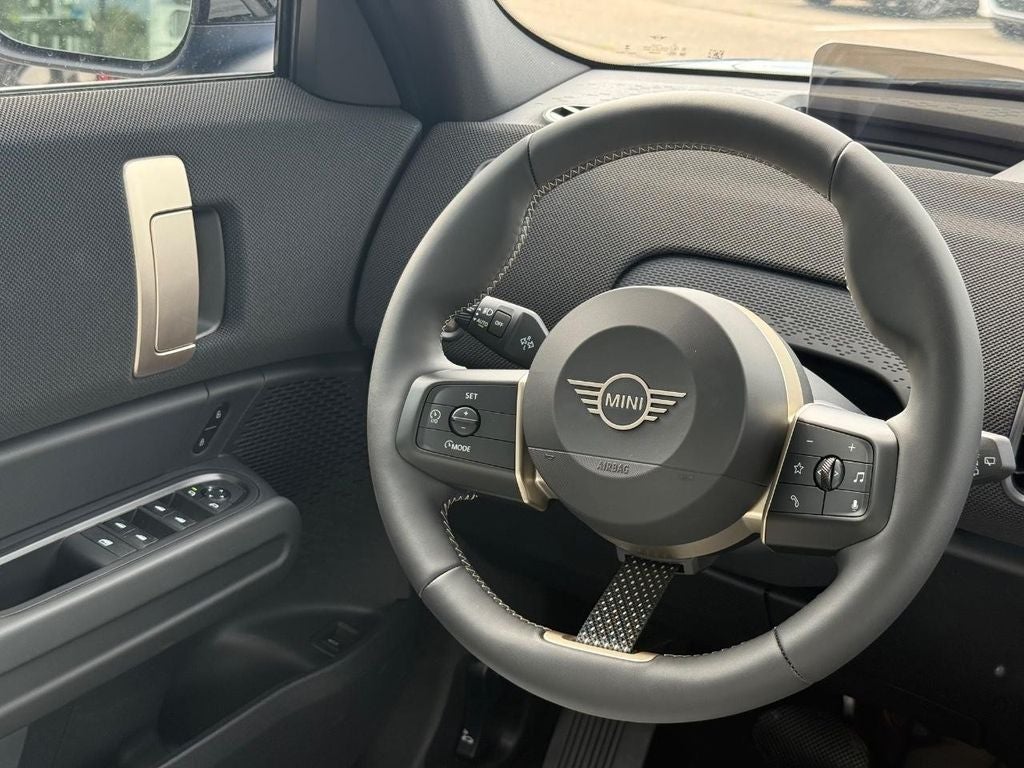 2027 MINI COUNTRYMAN Base