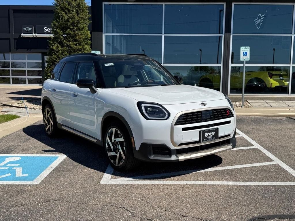 2025 MINI Countryman S ALL4's photo