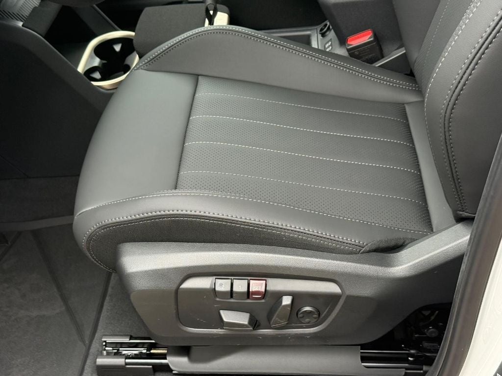 2027 MINI COUNTRYMAN SIGNATURE PLUS