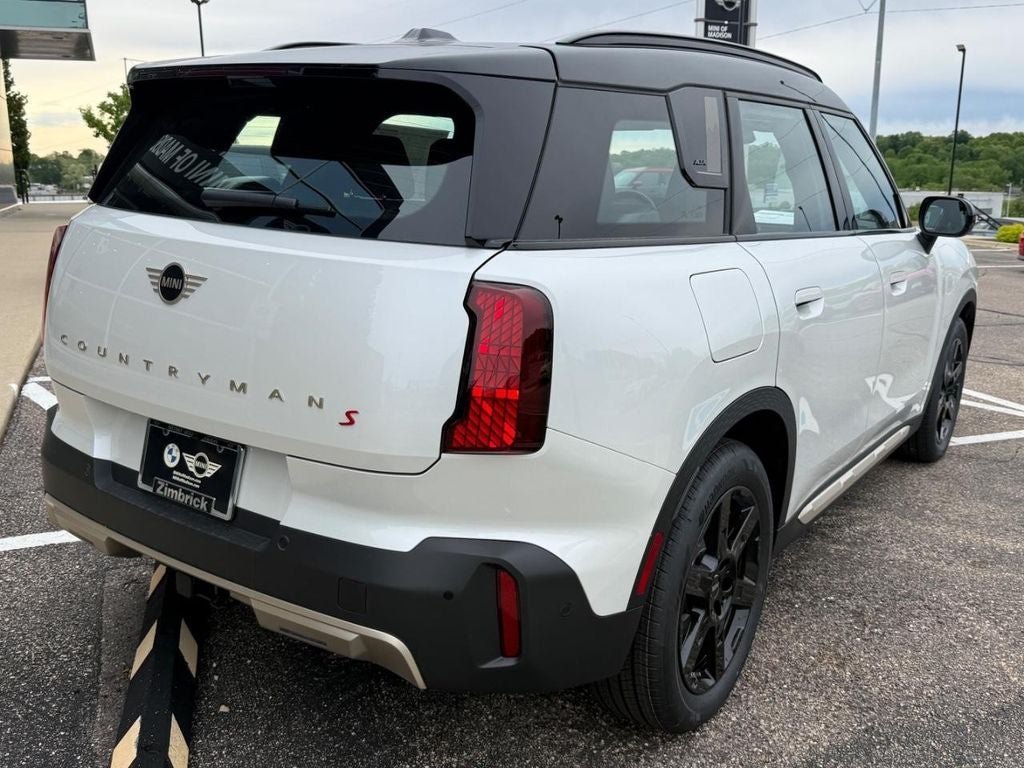 2027 MINI COUNTRYMAN SIGNATURE PLUS