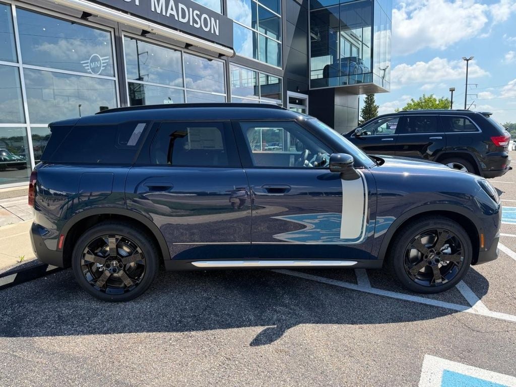 2027 MINI COUNTRYMAN ICONIC