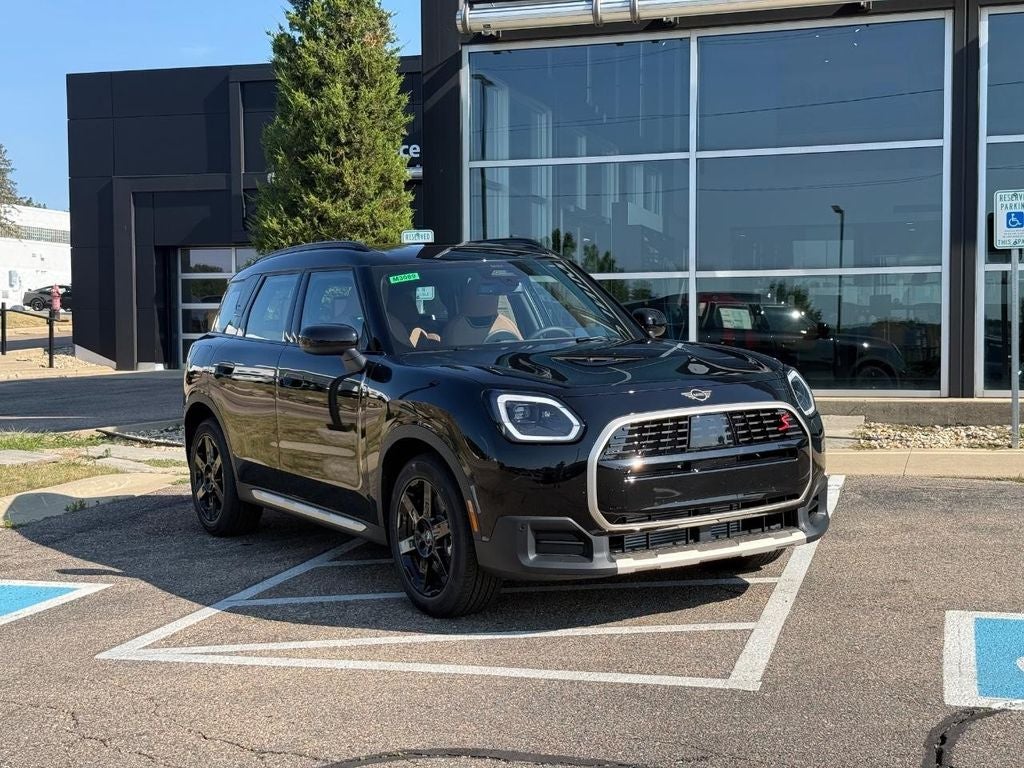 2027 MINI COUNTRYMAN SIGNATURE PLUS