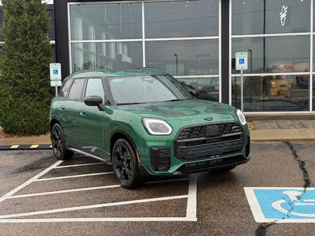 2027 MINI COUNTRYMAN Iconic