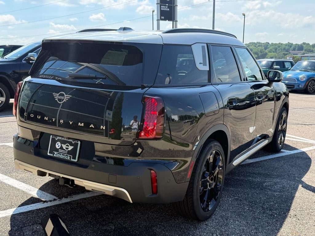 2027 MINI COUNTRYMAN ICONIC